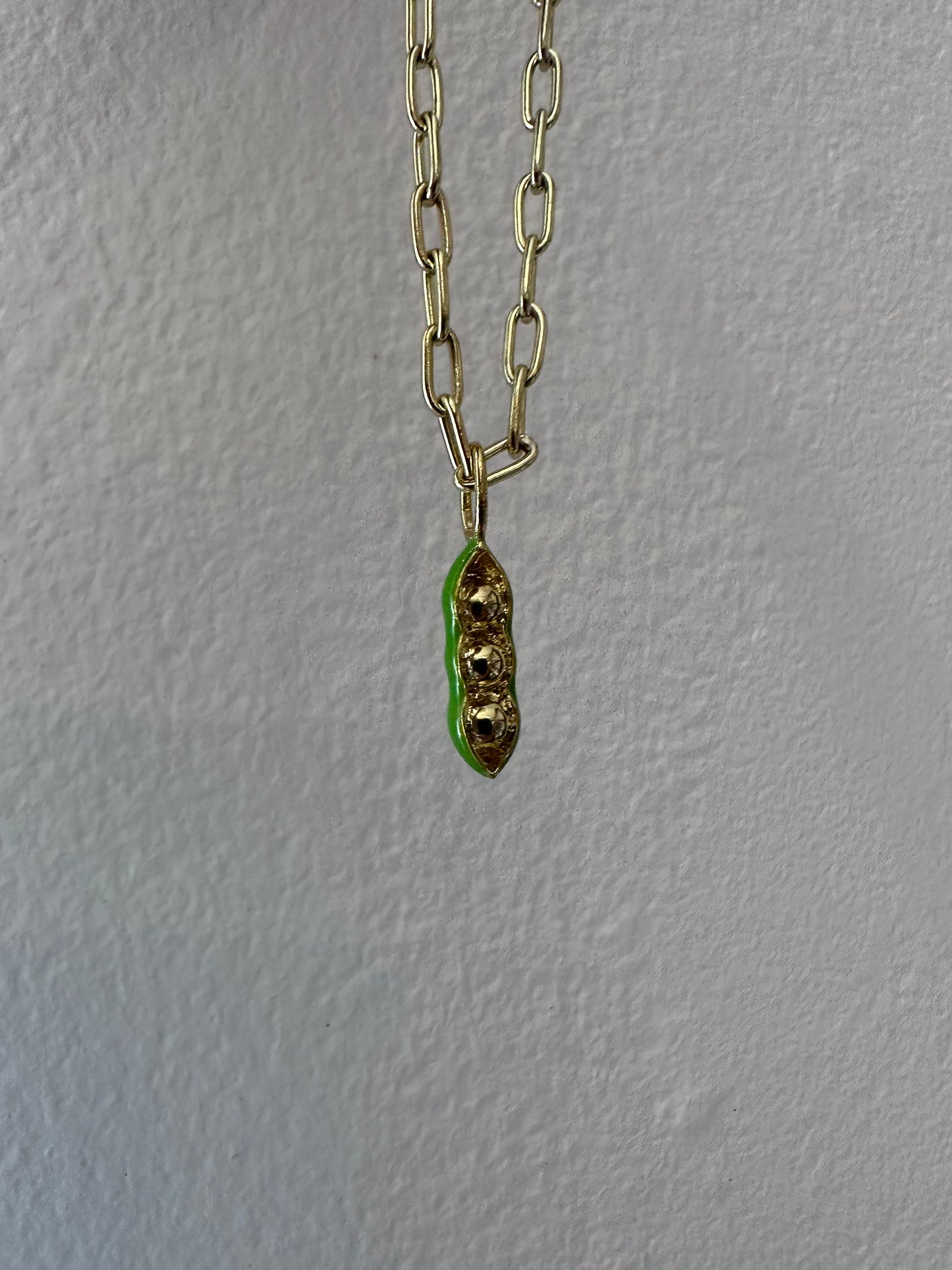 Pea Pod Charm