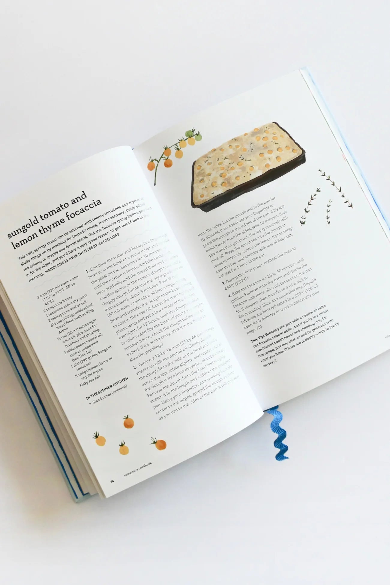 Summer: A Cookbook: Inspired Recipes for Lazy Days and Magical Nights