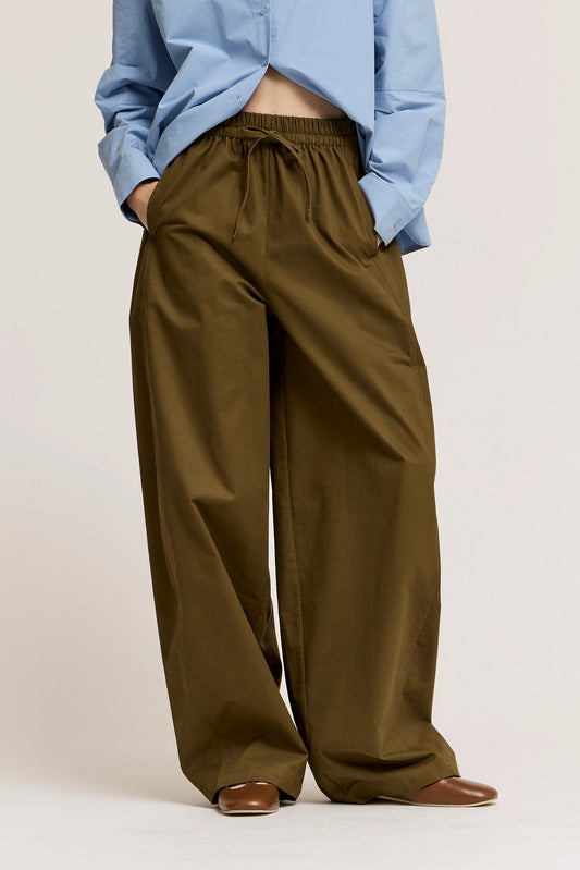 Wayward Barrel Trousers | Olive