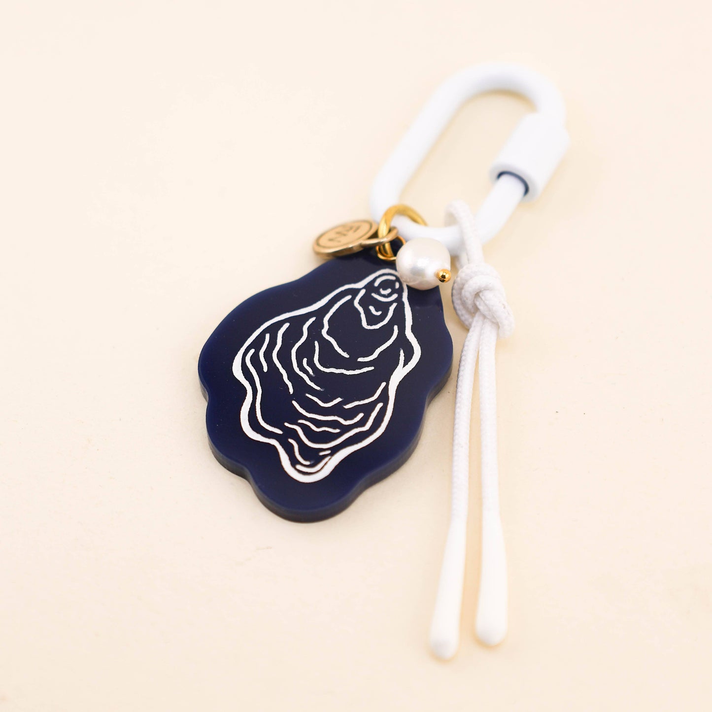 Bag Charm Keychain | Oyster Pearl