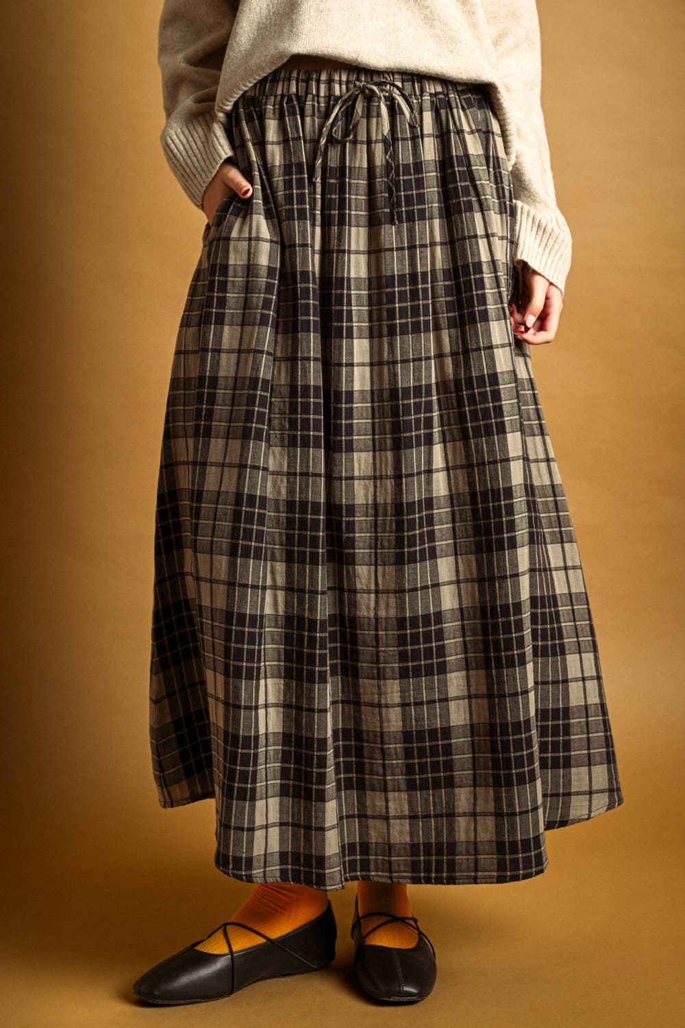 Tartan Plaid Skirt | Black + Stone
