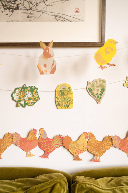 Chickens Concertina Garland
