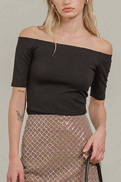Cold Shoulder Fitted Knit Top | Black