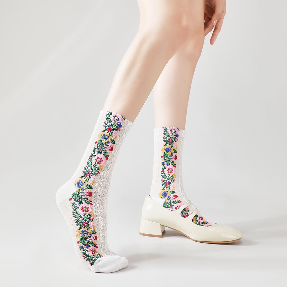 Vintage Floral Socks | White