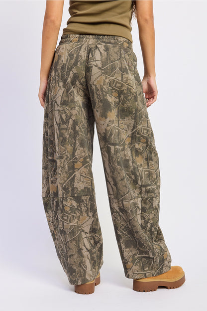 Hide 'n Seek Camo Barrel Sweatpants