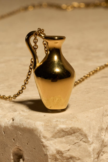 Pitcher This Necklace