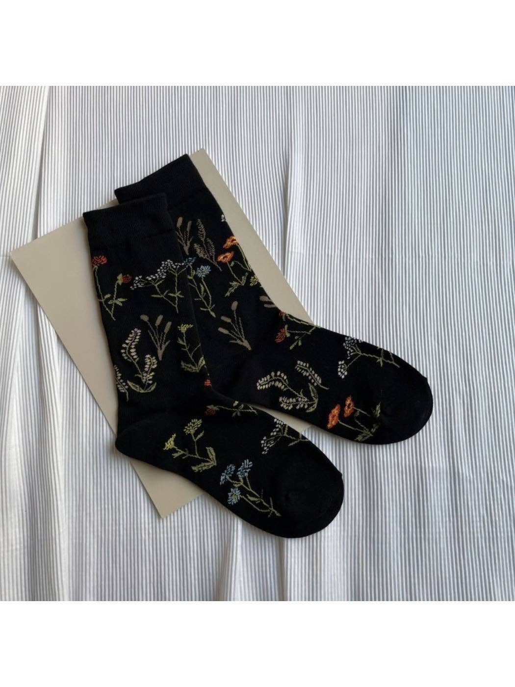 Botanical Embroidered Socks | Black