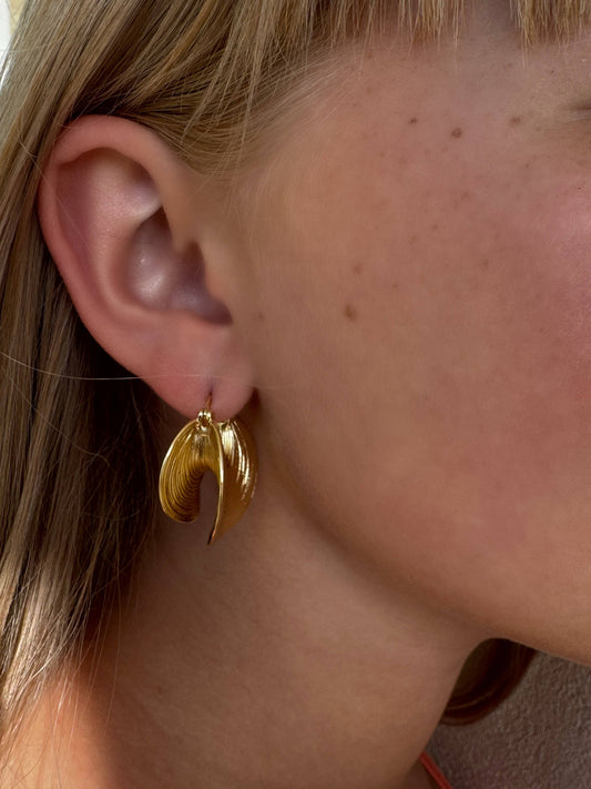 Estelle Shell Earrings