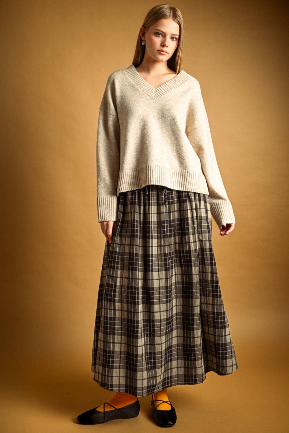Wide Hem V-Neck Sweater | Oatmeal