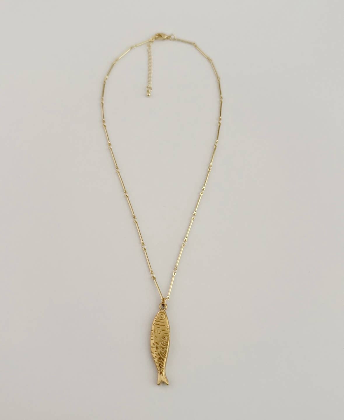 Pescare Pendant Necklace | 17"
