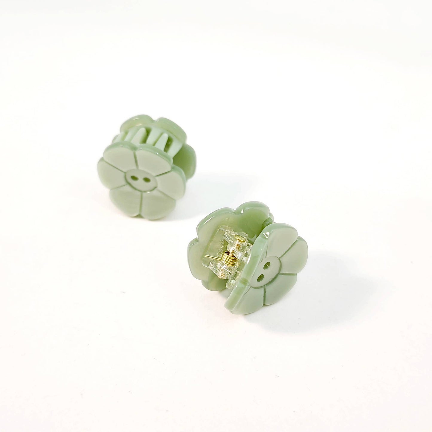 Flower Button Hair Claw | Mint